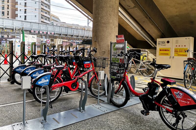 ファイル:Docomo bikeshare cycleport shinagawa.jpg